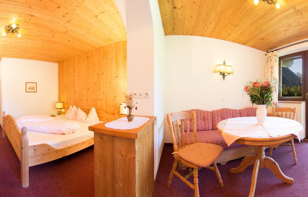 Hotel Rosengarten نيوستيف ام ستوبيتا الغرفة الصورة